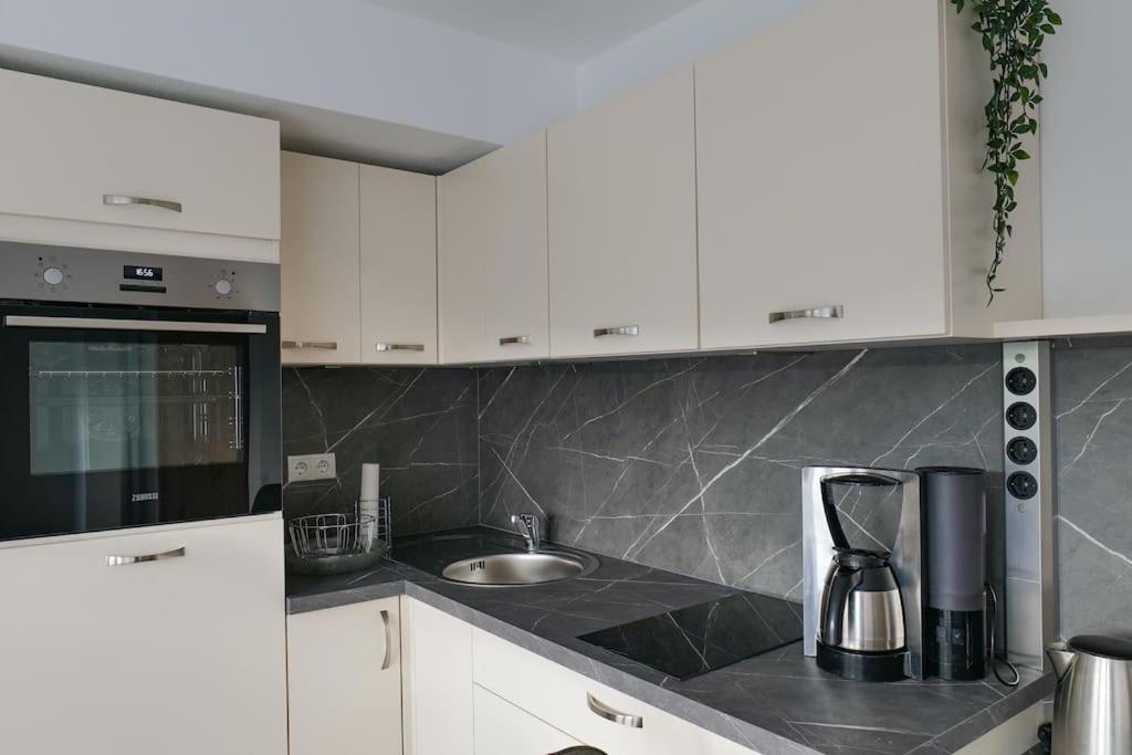 Wunderschoene Ferienwohnung Mit Balkon In Aue 外观 照片