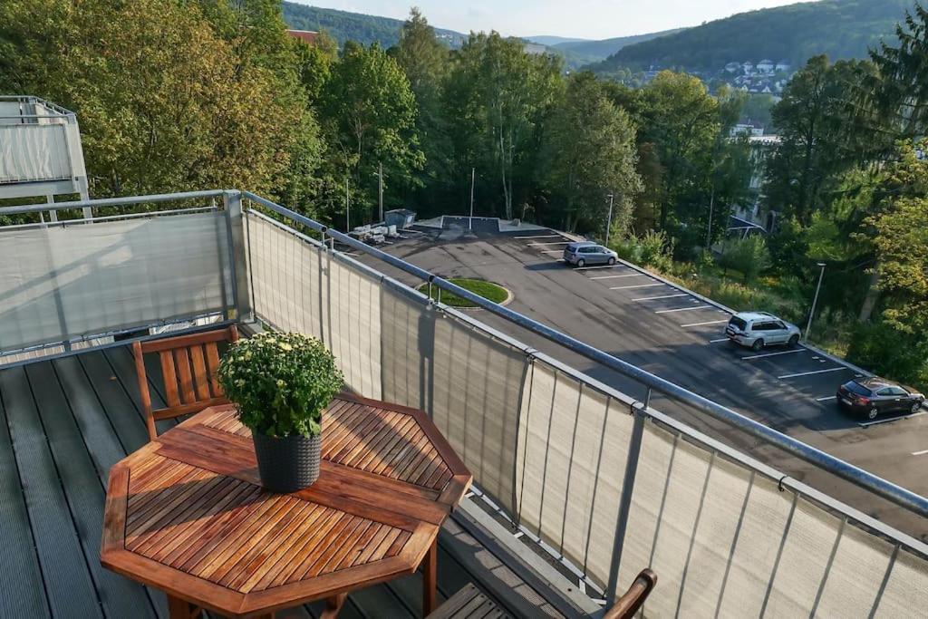 Wunderschoene Ferienwohnung Mit Balkon In Aue 外观 照片